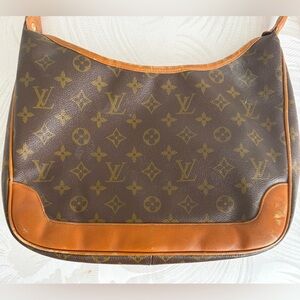 Vintage LOUIS VUITTON Boulogne 30 Monogram Medium Shoulder Bag Purse